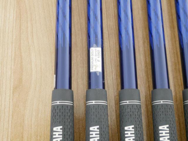 Iron set : Yamaha : ชุดเหล็ก Yamaha Inpres UD+2 (ออกปี 2019 ตีไกลที่สุด ไกลกว่าเหล็กทั่วไป 2 เบอร์ หน้าเด้ง COR 0.822) มีเหล็ก 7-Pw,Aw (5 ชิ้น) ก้านกราไฟต์ Flex SR