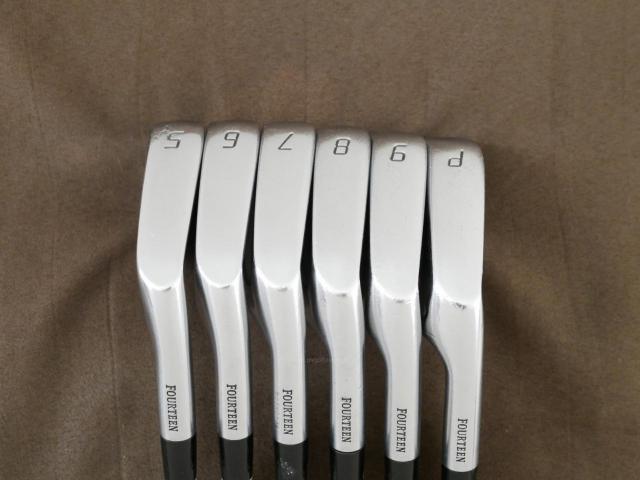 Iron set : Fourteen : ชุดเหล็ก Fourteen FH900 Forged (ปี 2019 นุ่มมากๆ) มีเหล็ก 5-Pw (6 ชิ้น) ก้านกราไฟต์ Flex S