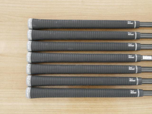 Iron set : Mizuno : ชุดเหล็ก Mizuno JPX 923 Hot Metal (รุ่นปี 2023 ตัวท๊อป ง่าย ไกล) มีเหล็ก 5-Pw,Aw (7 ชิ้น) ก้านกราไฟต์ Mitsubishi OTI 75 Flex S