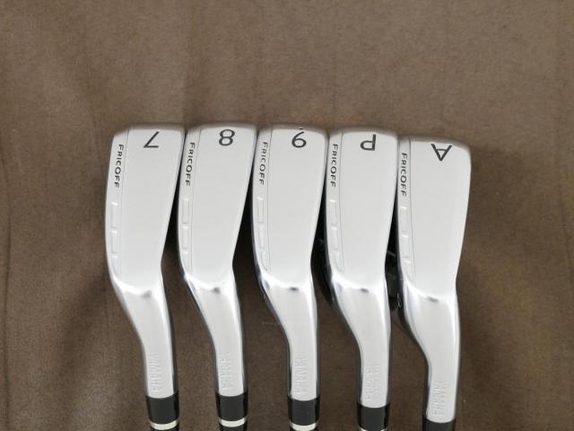 Iron set : Yamaha : ชุดเหล็ก Yamaha Inpres UD+2 (ออกปี 2021 ตีไกลที่สุด ไกลกว่าเหล็กทั่วไป 2 เบอร์ หน้าเด้ง COR 0.822) มีเหล็ก 7-Pw,Aw (5 ชิ้น) ก้านเหล็ก NS Pro Zelos 7 Flex S