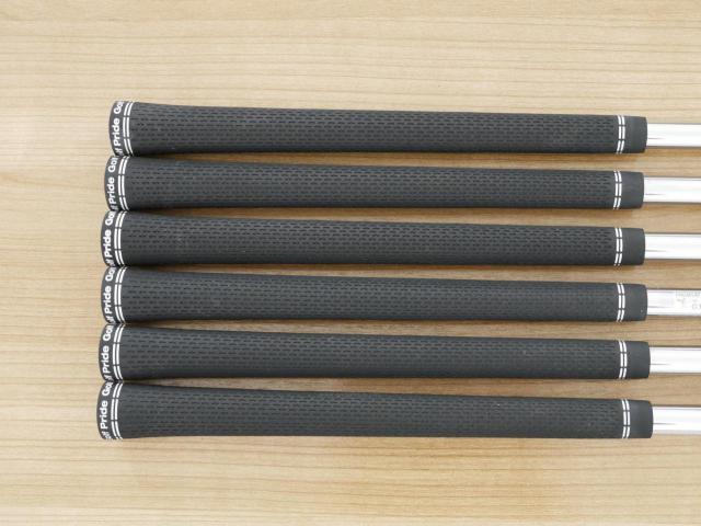 Iron set : Tourstage : ชุดเหล็ก Tourstage X-Blade GR (ใบใหญ่ ตีง่าย) มีเหล็ก 5-Pw (6 ชิ้น) ก้านเหล็ก NS Pro 950 NEO Flex S