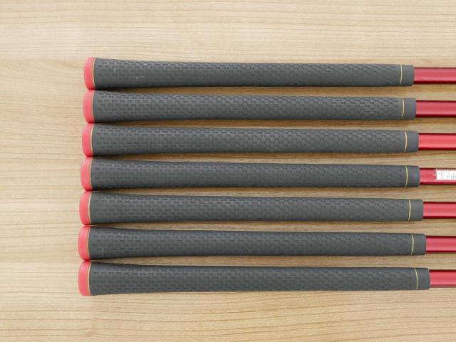 Iron set : Other Brand : ชุดเหล็ก ENA HIOU (เบามากๆ หน้าเด้ง เหมาะกับซีเนียร์) มีเหล็ก 5-Pw,Sw (7 ชิ้น) ก้านกราไฟต์ Flex R