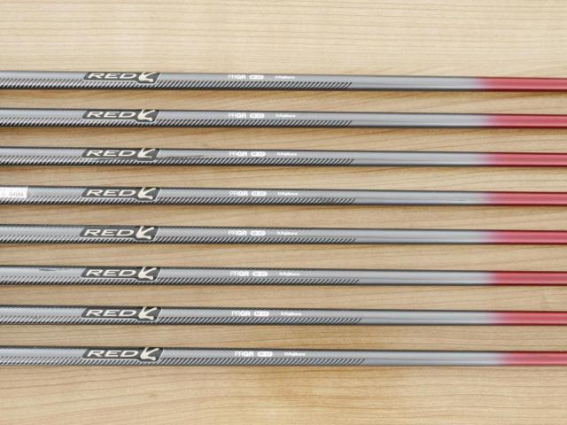 Iron set : PRGR : ชุดเหล็ก PRGR Red Titan Face (รุ่นปี 2018 หน้าเด้ง ตีไกลมาก) มีเหล็ก 5-Pw,Aw,Sw (8 ชิ้น) ก้านกราไฟต์ M-37 Flex R