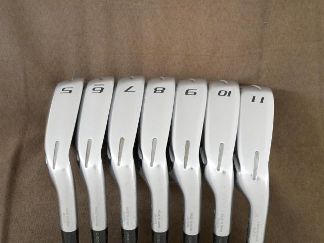 Iron set : Honma : ชุดเหล็ก Honma Bezeal 535 (ปี 2019 รุ่นนี้ใบใหญ่ที่สุดของ Honma) มีเหล็ก 5-11 (7 ชิ้น) ก้านกราไฟต์ Honma Vizard 48 Flex S