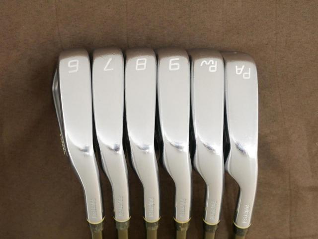 Iron set : Fourteen : ชุดเหล็ก Fourteen TC-550 Forged มีเหล็ก 6-Pw,Aw (6 ชิ้น) ก้านกราไฟต์ Flex S