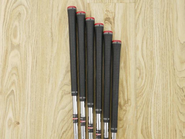 Iron set : Taylormade : ชุดเหล็ก Taylormade XR Forged มีเหล็ก 5-Pw (6 ชิ้น) ก้านเหล็ก NS Pro 950 Flex S