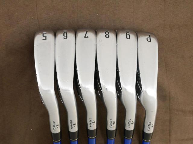 Iron set : Callaway : ชุดเหล็ก Callaway Legacy V (Forged) มีเหล็ก 5-Pw (6 ชิ้น) ก้านกราไฟต์ Tour AD 65 Flex R