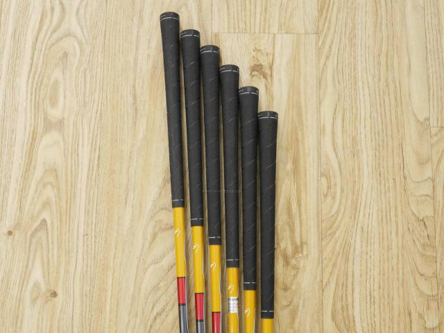 Iron set : Taylormade : ชุดเหล็ก Taylormade r7 มีเหล็ก 5-Pw (6 ชิ้น) ก้านกราไฟต์ Flex R