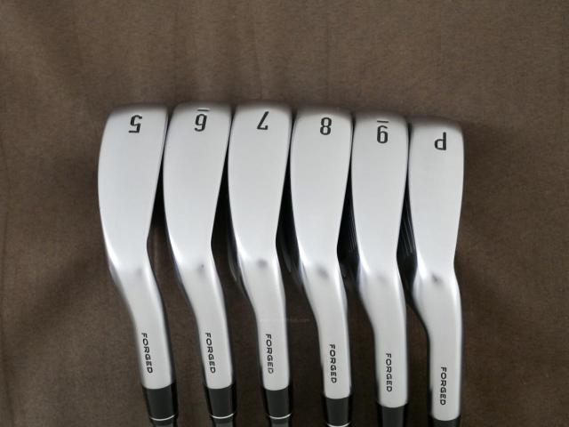 Iron set : Callaway : ชุดเหล็ก Callaway APEX DCB Forged (ปี 2022) มีเหล็ก 5-Pw (6 ชิ้น) ก้านกราไฟต์ Mitsubishi Diamana 55 Flex R