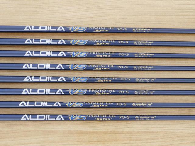 Iron set : Other Brand : ชุดเหล็ก Cobra FP (ใบใหญ่ ตีง่าย) มีเหล็ก 4-Pw,Aw (8 ชิ้น) ก้านกราไฟต์ Flex S