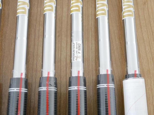 Iron set : Honma : **ของใหม่ ยังไม่แกะพลาสติก** ชุดเหล็ก Honma Tour World TW757B (ออกปี 2022) มีเหล็ก 5-Pw (6 ชิ้น) ก้านเหล็ก Dynamic Gold S200