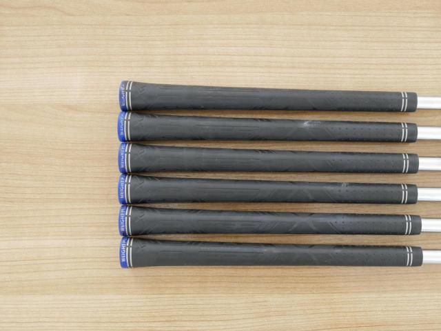 Iron set : XXIO : **มีตำหนิ** ชุดเหล็ก XXIO 12 (ออกปี 2022 ตีง่าย ไกลมาก) มีเหล็ก 6-Pw,Aw (6 ชิ้น) ก้านเหล็ก NS Pro 850 DST Flex R