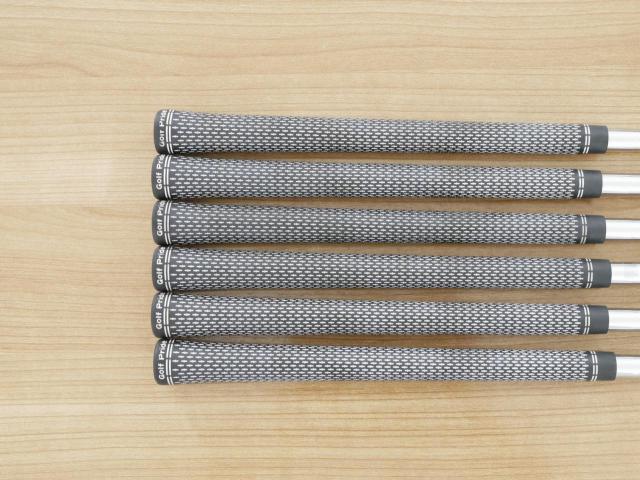 Iron set : Titleist : ชุดเหล็ก Titleist T300 (ปี 2022) มีเหล็ก 5-Pw (6 ชิ้น) ก้านเหล็ก NS Pro 880 AMC Flex R