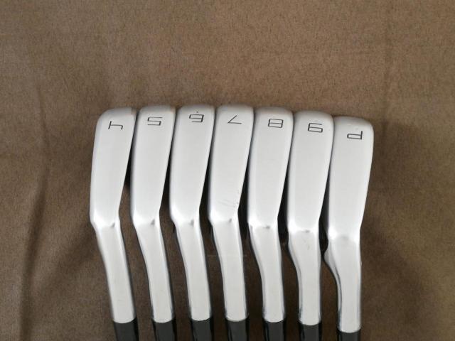 Iron set : Taylormade : ชุดเหล็ก Taylormade P770 Forged (ปี 2018 นุ่ม แน่น) มีเหล็ก 4-Pw (7 ชิ้น) ก้านเหล็ก NS Pro Modus 115 Flex S