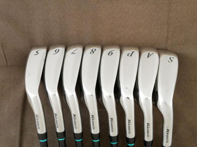 Iron set : Kasco : ชุดเหล็ก Kasco D-Max AR (ใบใหญ่หน้าเด้ง ไกล) มีเหล็ก 5-Pw,Aw,Sw (8 ชิ้น) ก้านกราไฟต์ Flex R