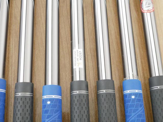 Iron set : Taylormade : ชุดเหล็ก Taylormade Gloire Forged (รุ่นท๊อปสุด Japan Spec.) มีเหล็ก 5-Pw,Aw (7 ชิ้น) ก้านกราไฟต์ Flex R