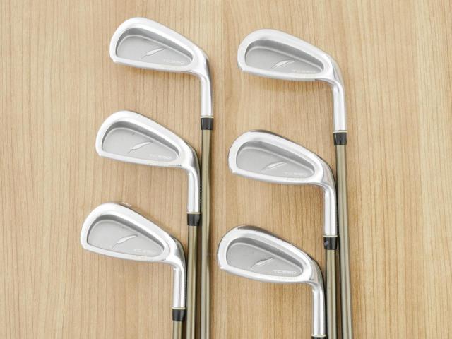 Iron set : Fourteen : ชุดเหล็ก Fourteen TC-550 Forged มีเหล็ก 6-Pw,Aw (6 ชิ้น) ก้านกราไฟต์ Flex S