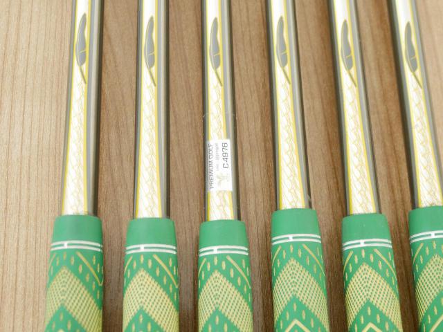 Iron set : Fourteen : ชุดเหล็ก Fourteen TC-550 Forged มีเหล็ก 6-Pw,Aw (6 ชิ้น) ก้านกราไฟต์ Flex S