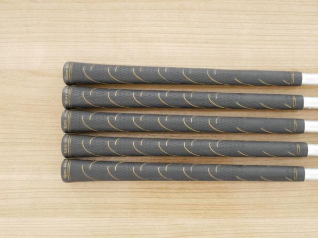 Iron set : Katana : ชุดเหล็ก Katana Voltio II Hi Aerospace (ใบใหญ่ ตีง่าย หน้าเด้งสุดๆๆๆ) มีเหล็ก 6-Pw (5 ชิ้น) ก้าน Tour AD VT-5 Flex R
