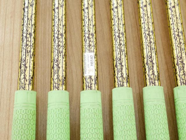 Iron set : Yonex : ชุดเหล็ก Yonex Royal DTP (ออกปี 2016 ท๊อปสุด ก้านดีมาก หน้าเด้ง ตีไกลสุดๆ) มีเหล็ก 6-Pw,Aw,As,Sw (8 ชิ้น) ก้านกราไฟต์ Flex R