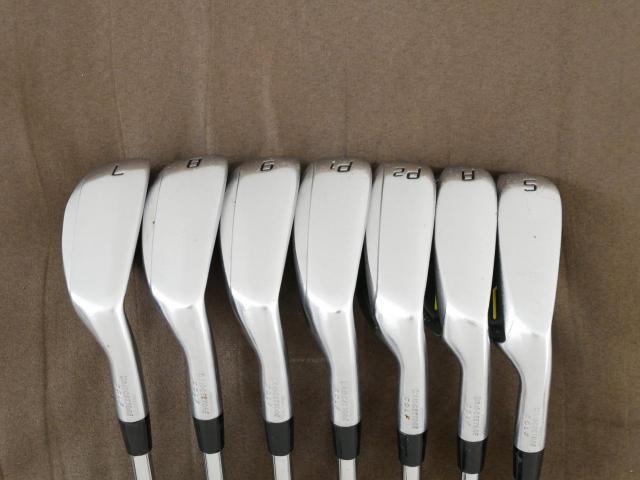 Iron set : Bridgestone : ชุดเหล็ก Bridgestone JGR Hybrid Forged (ตีไกลกว่าตัวอื่น 2 เบอร์) มีเหล็ก 7-P1,P2,Aw,Sw (7 ชิ้น) ก้านเหล็ก NS Pro ZELOS 8 Flex R