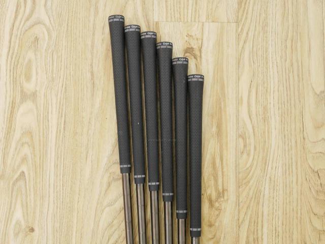 Iron set : Titleist : ชุดเหล็ก Titleist AP2 718 Forged (ออกปี 2018) มีเหล็ก 5-Pw (6 ชิ้น) ก้านเหล็ก NS Pro Modus 115 10th Anniversary Limited Flex S