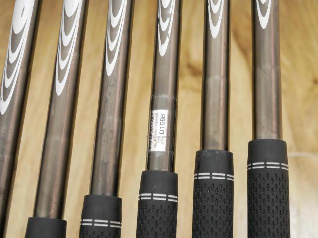 Iron set : Titleist : ชุดเหล็ก Titleist AP2 718 Forged (ออกปี 2018) มีเหล็ก 5-Pw (6 ชิ้น) ก้านเหล็ก NS Pro Modus 115 10th Anniversary Limited Flex S