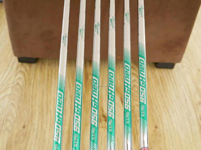 Iron set : Taylormade : ชุดเหล็ก Taylormade M6 (ออกปี 2019 Japan Spec) มีเหล็ก 5-Pw (6 ชิ้น) ก้านเหล็ก NS Pro 950 NEO Flex R