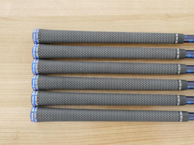 Iron set : Taylormade : ชุดเหล็ก Taylormade Qi (รุ่นล่าสุด ออกปี 2024 Japan Spec.) มีเหล็ก 5-Pw (6 ชิ้น) ก้านกราไฟต์ Mitsubishi Diamana TM60 Flex R