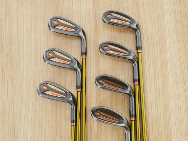 Iron set : Tsuruya : ชุดเหล็ก Tsuruya AXEL Gold Premium IV (รุ่นปี 2021 ของใหม่ 7 หมื่นกว่าบาท หน้าเด้งสุดๆ ไกลสุดๆๆ) มีเหล็ก 7-Pw,Aw,As,Sw (7 ชิ้น ครบเซ็ต) ก้านกราไฟต์ Flex R