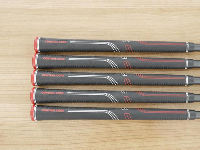 Lady club : All : ชุดเหล็กกระเทย PRGR Egg PC-01 มีเหล็ก 7-Pw,Sw (5 ชิ้น) ก้านกราไฟต์ Flex L (M-30)