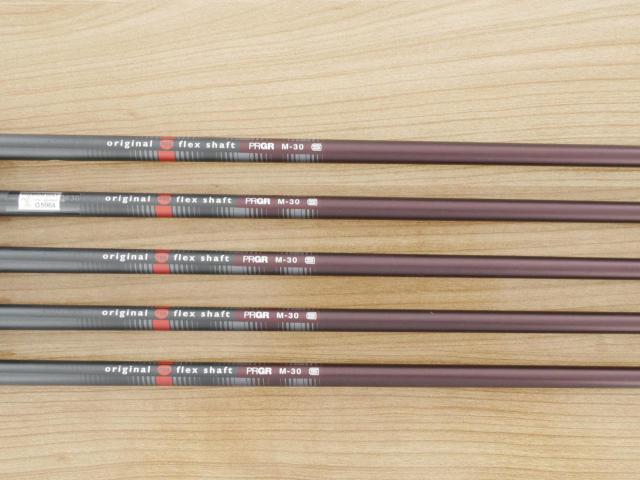 Lady club : All : ชุดเหล็กกระเทย PRGR Egg PC-01 มีเหล็ก 7-Pw,Sw (5 ชิ้น) ก้านกราไฟต์ Flex L (M-30)