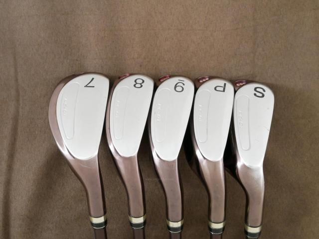 Lady club : All : ชุดเหล็กกระเทย PRGR Egg PC-01 มีเหล็ก 7-Pw,Sw (5 ชิ้น) ก้านกราไฟต์ Flex L (M-30)