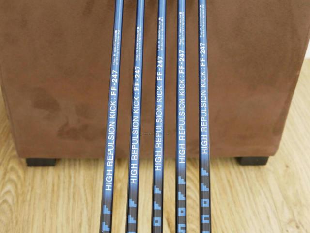 Iron set : Daiwa : ชุดเหล็ก Daiwa Labospec FF-247II (หน้าเด้งสุดๆ ตีไกลสุด เหล็ก 7 Loft 26 ง่ายสุดของ Daiwa) มีเหล็ก 7-Pw,Aw (5 ชิ้น) ก้านกราไฟต์ Flex R