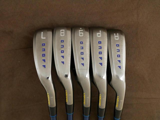 Iron set : Daiwa : ชุดเหล็ก Daiwa Labospec FF-247II (หน้าเด้งสุดๆ ตีไกลสุด เหล็ก 7 Loft 26 ง่ายสุดของ Daiwa) มีเหล็ก 7-Pw,Aw (5 ชิ้น) ก้านกราไฟต์ Flex R