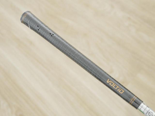 Wedge : Other : **ของใหม่ ยังไม่แกะพลาสติก** Wedge Katana Voltio Forged Loft 52 ก้านกราไฟต์ Fujikura Speeder 550 Wedge Flex