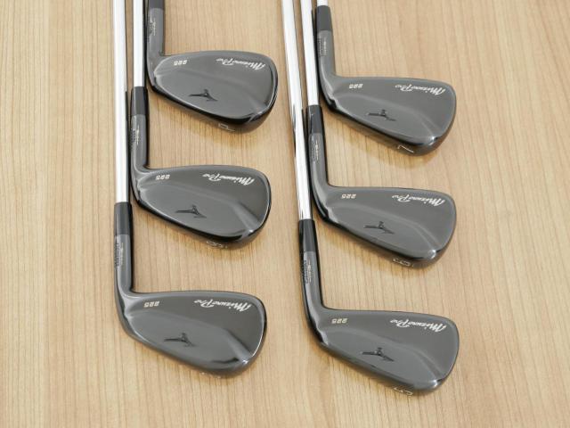 Iron set : Mizuno : ชุดเหล็ก Mizuno Pro 225 HMB Black Forged (ปี 2023 นุ่ม แน่น ระยะดี) มีเหล็ก 5-Pw (6 ชิ้น) ก้านเหล็ก Dynamic Gold 95 S200