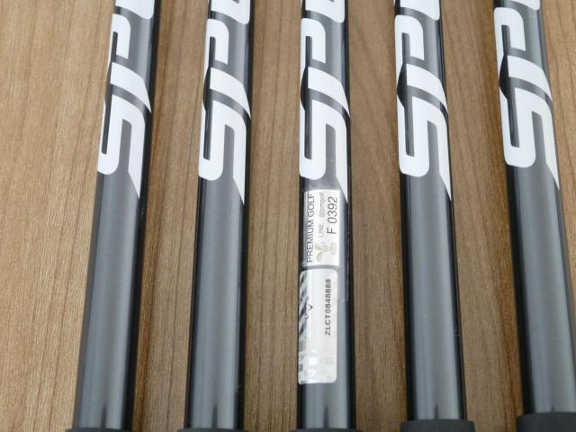 Iron set : Callaway : ชุดเหล็ก Callaway Big Bertha (รุ่นล่าสุด ปี 2023 ตีง่ายที่สุดของ Callaway) มีเหล็ก 6-Pw (5 ชิ้น) ก้านกราไฟต์ Fujikura Speeder NX Flex R