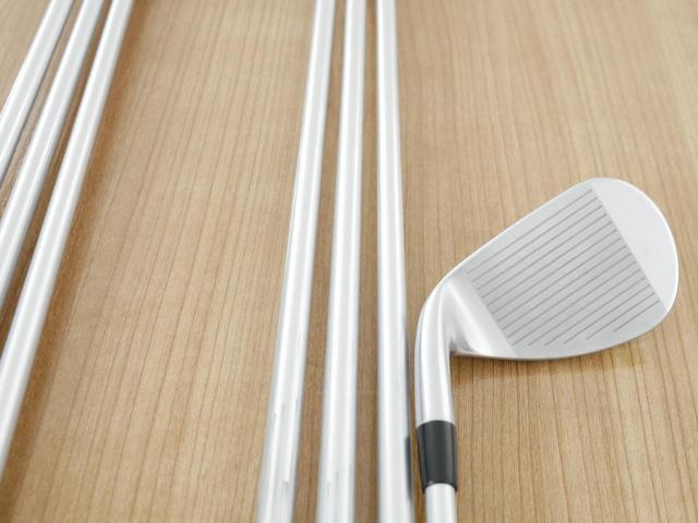 Iron set : Titleist : ชุดเหล็ก Titleist VG3 Type D Forged (ปี 2017 Japan Spec. ตีง่ายและไกลที่สุดของ Titleist) มีเหล็ก 6-Pw,Aw,Sw (7 ชิ้น) ก้านกราไฟต์ Mitsubishi VGI Flex R