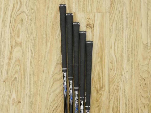 Iron set : Titleist : ชุดเหล็ก Titleist VG3 Type D Forged (รุ่นปี 2019 Japan Spec. ตีง่ายและไกลที่สุดของ Titleist) มีเหล็ก 6-Pw (5 ชิ้น) ก้านกราไฟต์ Mitsubishi VGI Flex R