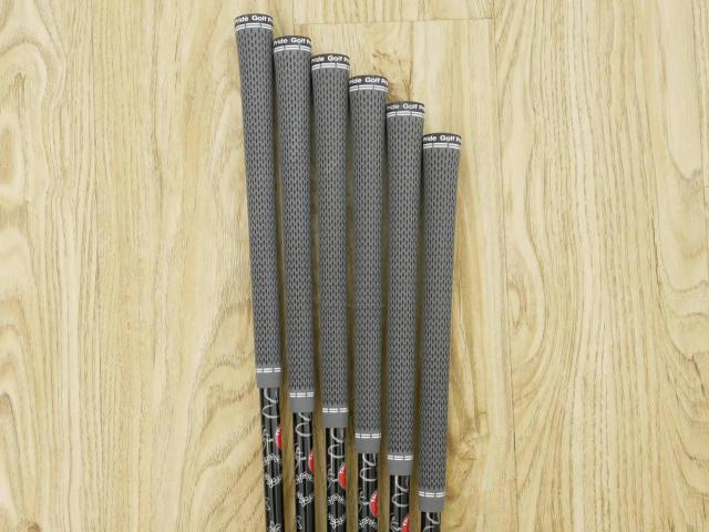 Iron set : Taylormade : ชุดเหล็ก Taylormade P7MC Forged (ซีรี่ย์ท้อปสุด ล่าสุด ออกปี 2023) มีเหล็ก 5-Pw (6 ชิ้น) ก้านกราไฟต์ Mitsubishi Diamana Thump i95 Flex S