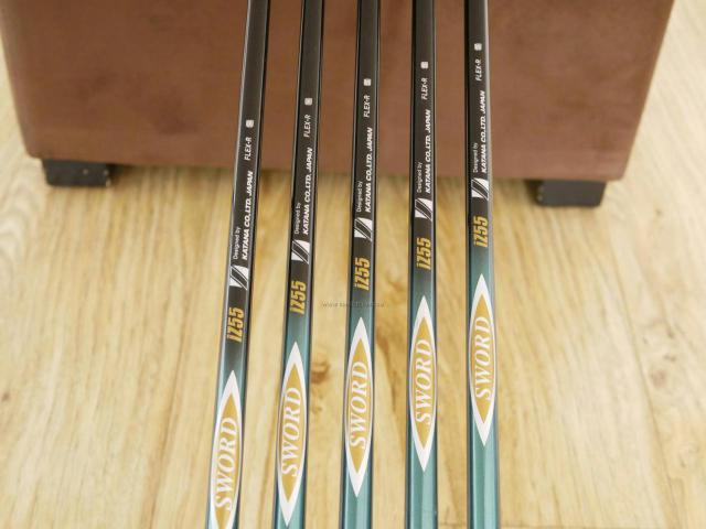 Iron set : Katana : ชุดเหล็ก Katana Sword Izu Max 230 (Forged) มีเหล็ก 5-9 (5 ชิ้น) ก้านกราไฟต์ Flex R