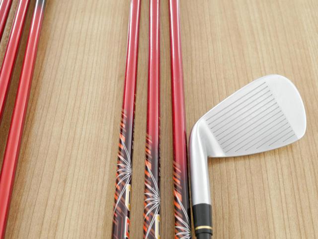 Iron set : Honma : **ก้าน 3 ดาว** ชุดเหล็ก Honma Tour World TW717P (Forged) มีเหล็ก 5-11 (7 ชิ้น) ก้านกราไฟต์ Honma ARMRQ 8 (54) Flex R (3 ดาว)