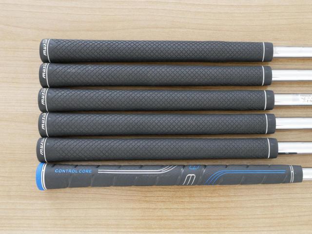 Iron set : Ping : **มีตำหนิ** ชุดเหล็ก Ping G700 (ปี 2019 Japan Spec. ใบใหญ่ ง่ายที่สุด ไกลที่สุดของ Ping) มีเหล็ก 6-Pw,Aw (6 ชิ้น) ก้านเหล็ก NS Pro ZELOS 8 Flex S