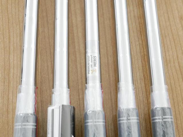 Iron set : Taylormade : **ของใหม่ ยังไม่แกะพลาสติก** ชุดเหล็ก Taylormade Qi MAX (รุ่นล่าสุด ออกปี 2026 Japan Spec.) มีเหล็ก 6-Pw (5 ชิ้น) ก้านเหล็ก NS Pro 910GH Flex S