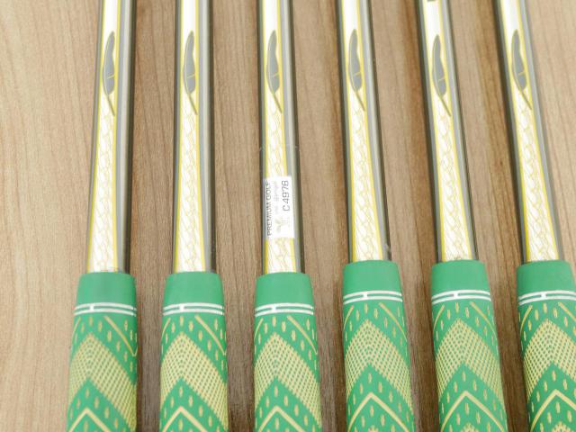 Iron set : Fourteen : ชุดเหล็ก Fourteen TC-550 Forged มีเหล็ก 6-Pw,Aw (6 ชิ้น) ก้านกราไฟต์ Flex S