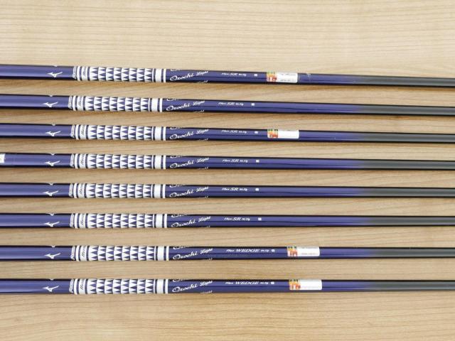 Iron set : Mizuno : ชุดเหล็ก Mizuno JPX EIII SV Titanium (ตัวท้อป ใบใหญ่ที่สุดของ Mizuno ตีง่ายมาก หน้าเด้ง ตีไกล) มีเหล็ก 5-Pw,Aw,Sw (8 ชิ้น) ก้านกราไฟต์ Flex SR