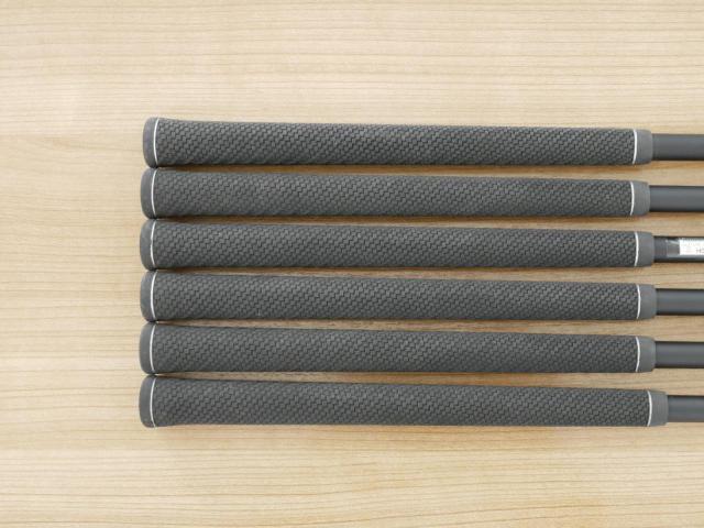 Iron set : Taylormade : ชุดเหล็ก Taylormade Stealth (ออกปี 2022 Japan Spec.) มีเหล็ก 6-Pw,Aw (6 ชิ้น) ก้านกราไฟต์ Fujikura TRAVIL 105 Flex S
