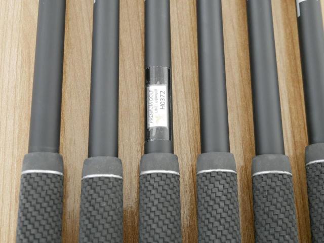 Iron set : Taylormade : ชุดเหล็ก Taylormade Stealth (ออกปี 2022 Japan Spec.) มีเหล็ก 6-Pw,Aw (6 ชิ้น) ก้านกราไฟต์ Fujikura TRAVIL 105 Flex S