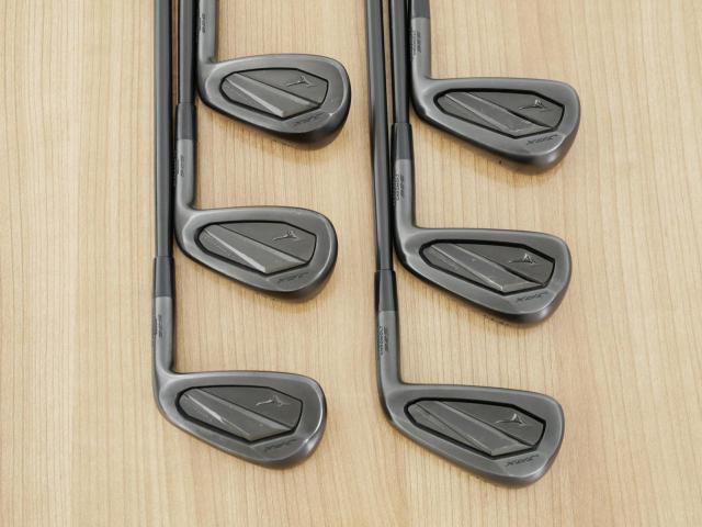 Iron set : Mizuno : ชุดเหล็ก Mizuno JPX 925 Black Forged (รุ่นล่าสุด ออกปี 2024 ตัวท๊อป นุ่ม แน่น ไกล) มีเหล็ก 5-Pw (6 ชิ้น) ก้านเหล็ก Dynamic Gold 105 S200